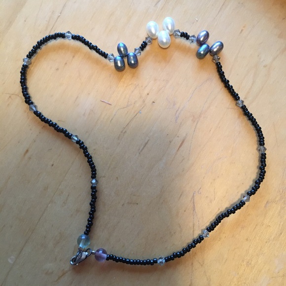Jewelry - Glass Bead & Pearl Choker